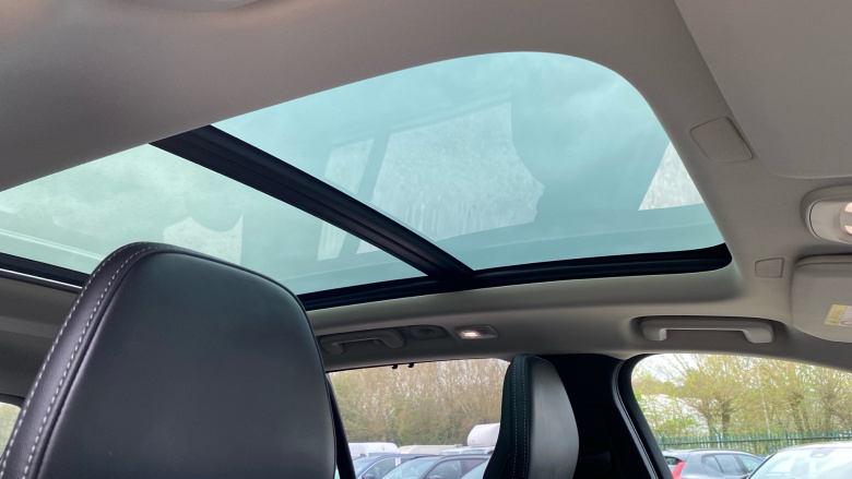 Volvo XC90 2.0 B6P Ultimate Dark 5dr AWD Geartronic Petrol Estate